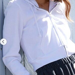 Brandy Melville White cropped zip up sweatshirt